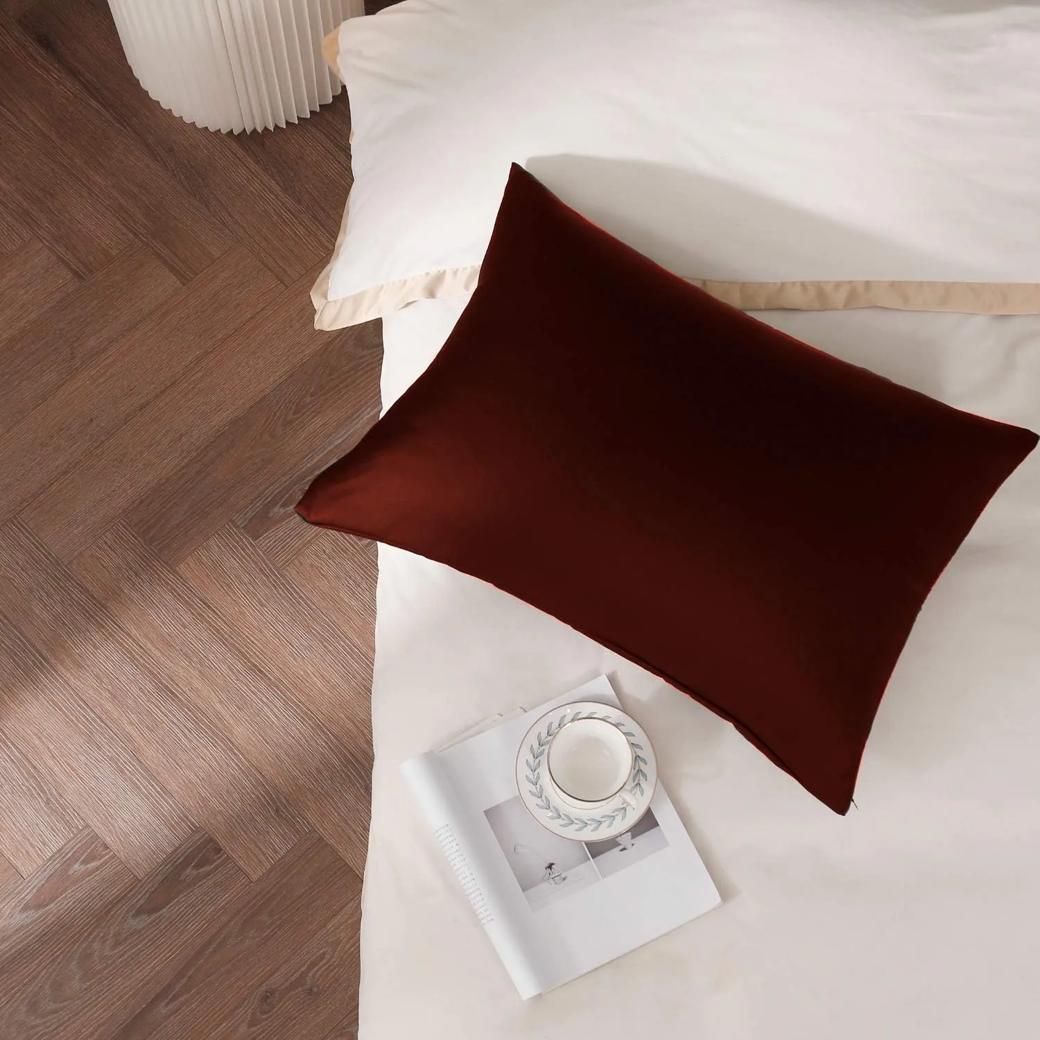 100% Silk Pillow Cases 2 Pack, Mulberry Silk Pillowcase for Hair and Skin with Hidden Zipper, Soft Breathable Smooth Cooling Silk Pillowcase for Sleeping Women (Chocolate, King)