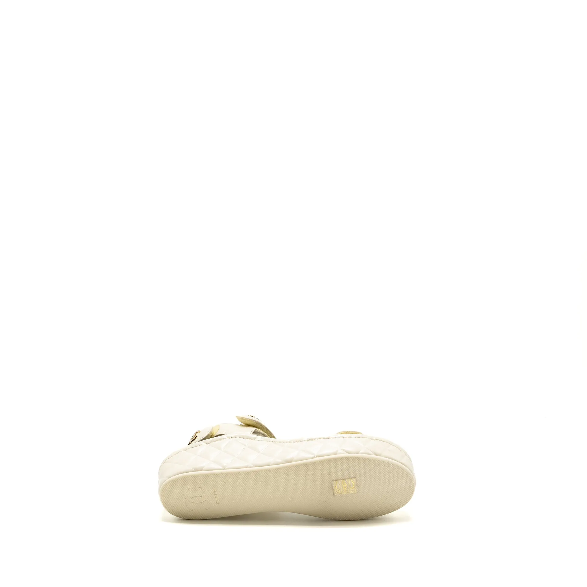 21B Shiny Closing soon Size Calfskin and CC Logo Reduced 39 Letter Sandals Ivory Chanel