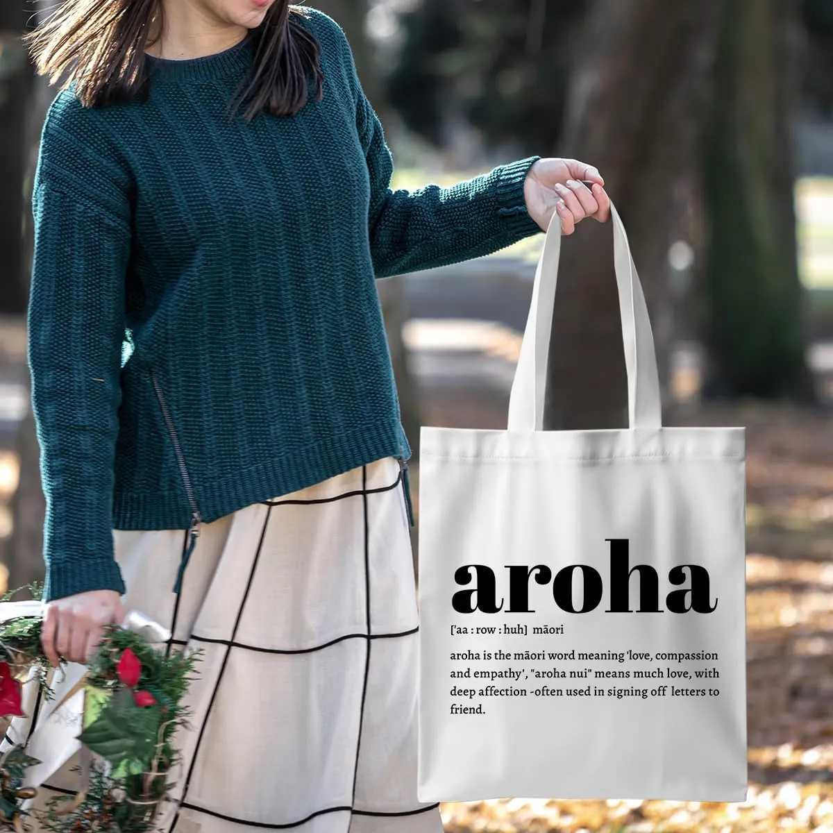 Aroha Kainga Whānau Aotearoa Aloha Mahalo Ohana Ahuihou Ubuntu Sawubona Definition Zulu Maori Hawaiian Tote Bag