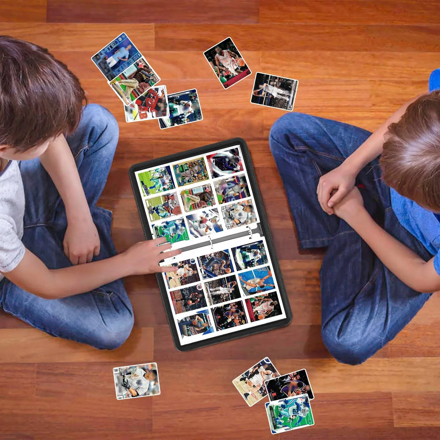 Baseball Card Binder with 900 Pockets, Sports Trading Card Binder, Collectible Trading Card Albums with 50 Pages Card Sleeves to Organize and Protect Baseball Trading Cards for Collectors