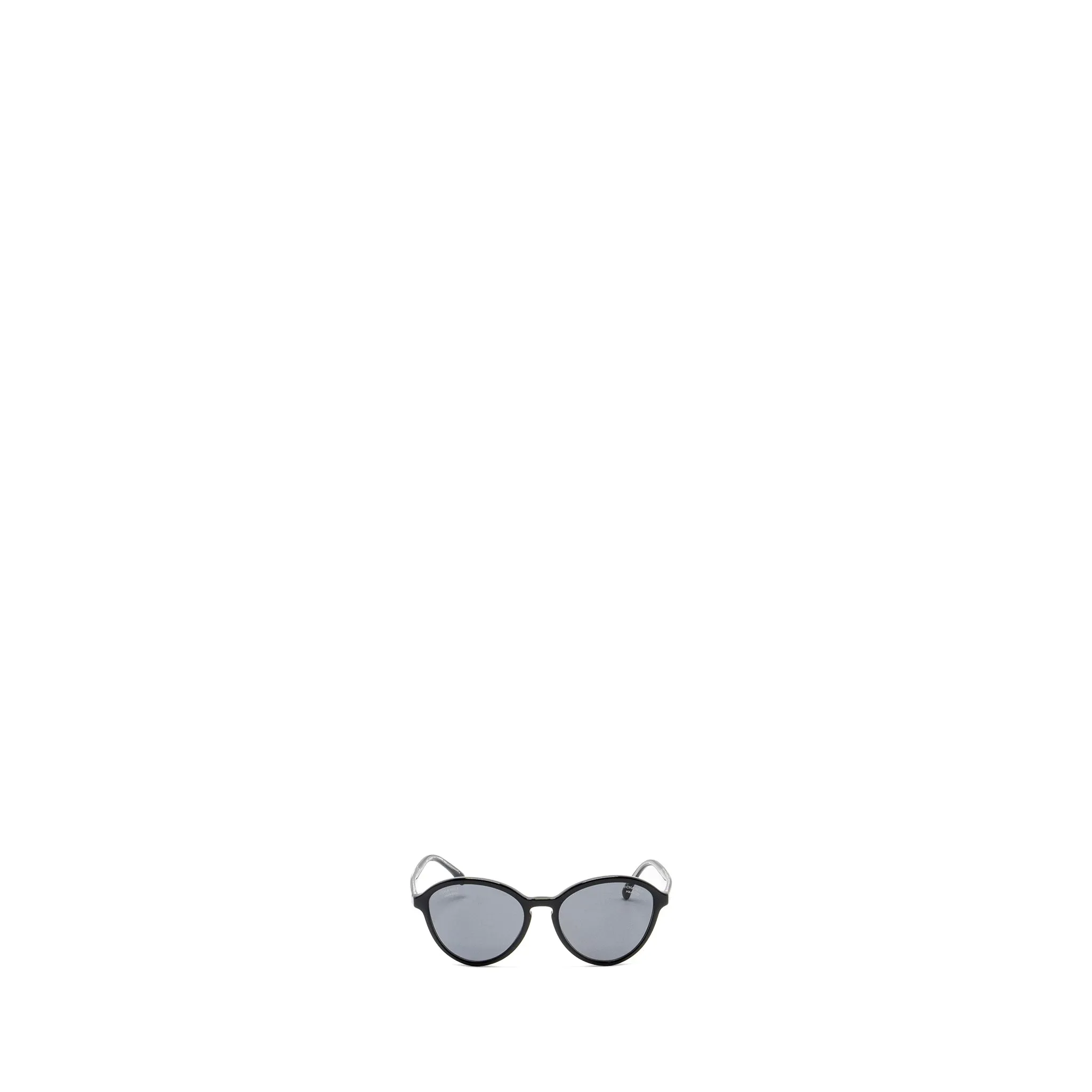 Chanel Easy-to-install Chic Silver Chain Black Decoration with Sunglasses