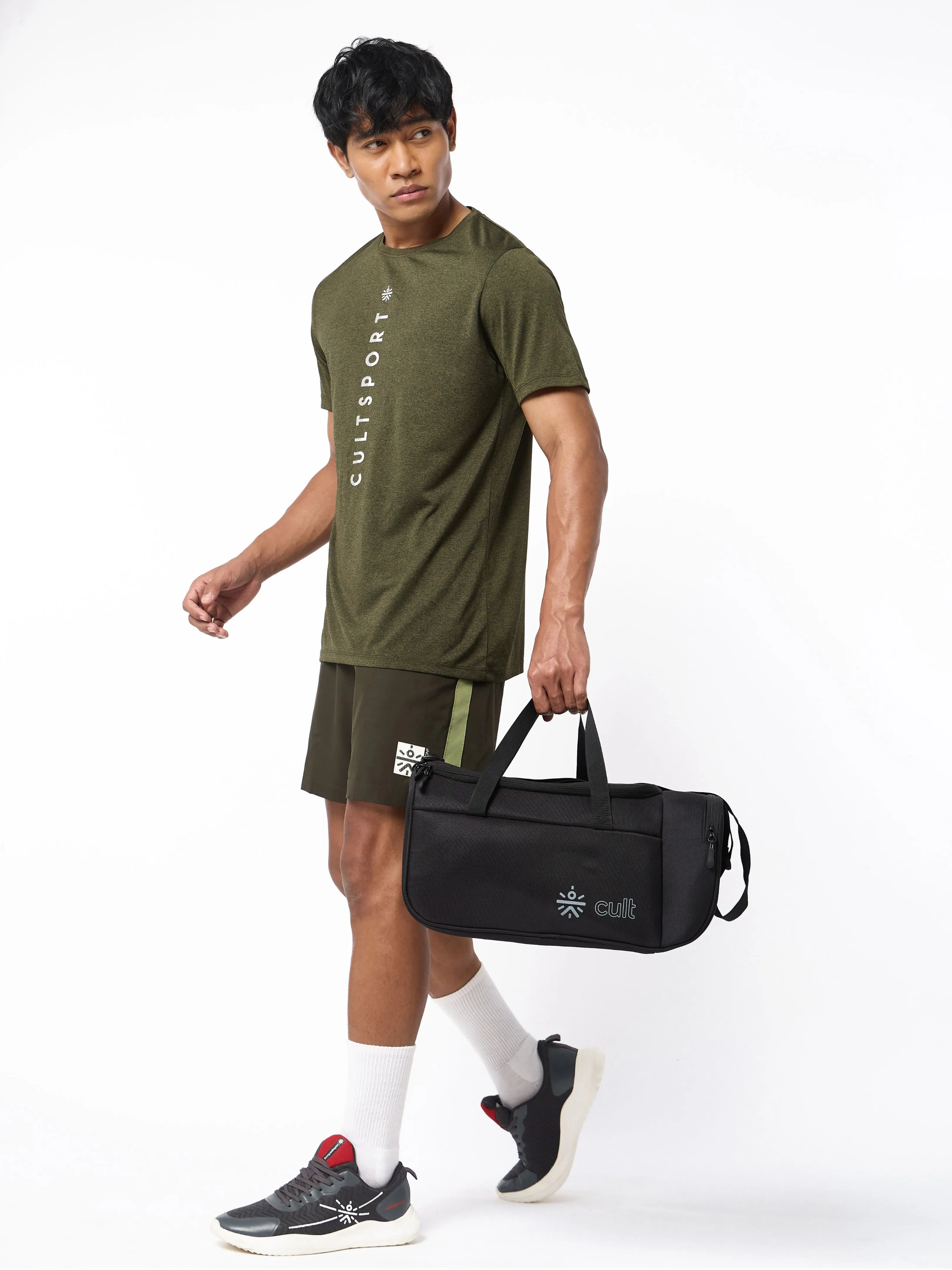Cult 25 Litre Gym/Duffle Bag for Men & Women | Duffle Bag with Side Pocket & Shoulder Strap | Comfortable Handle | Black