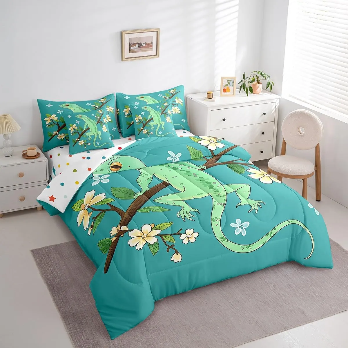 Erosebridal 7 Pcs Green Lizard Bed in A Bag,Animal Reptile Comforter Set,Beige Flower Floral Bedding Sets Queen Size,Cartoon Wildlife Quilt with Flat Fitted Sheet Brown Branches Green Leaves Decor