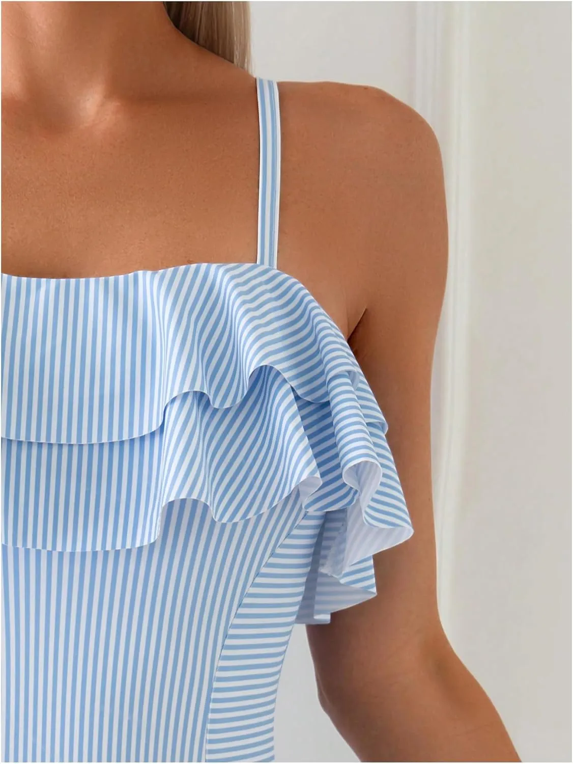Floerns Women's One Piece Swimsuit Ruffle Trim Striped Print Monokini Swimwear
