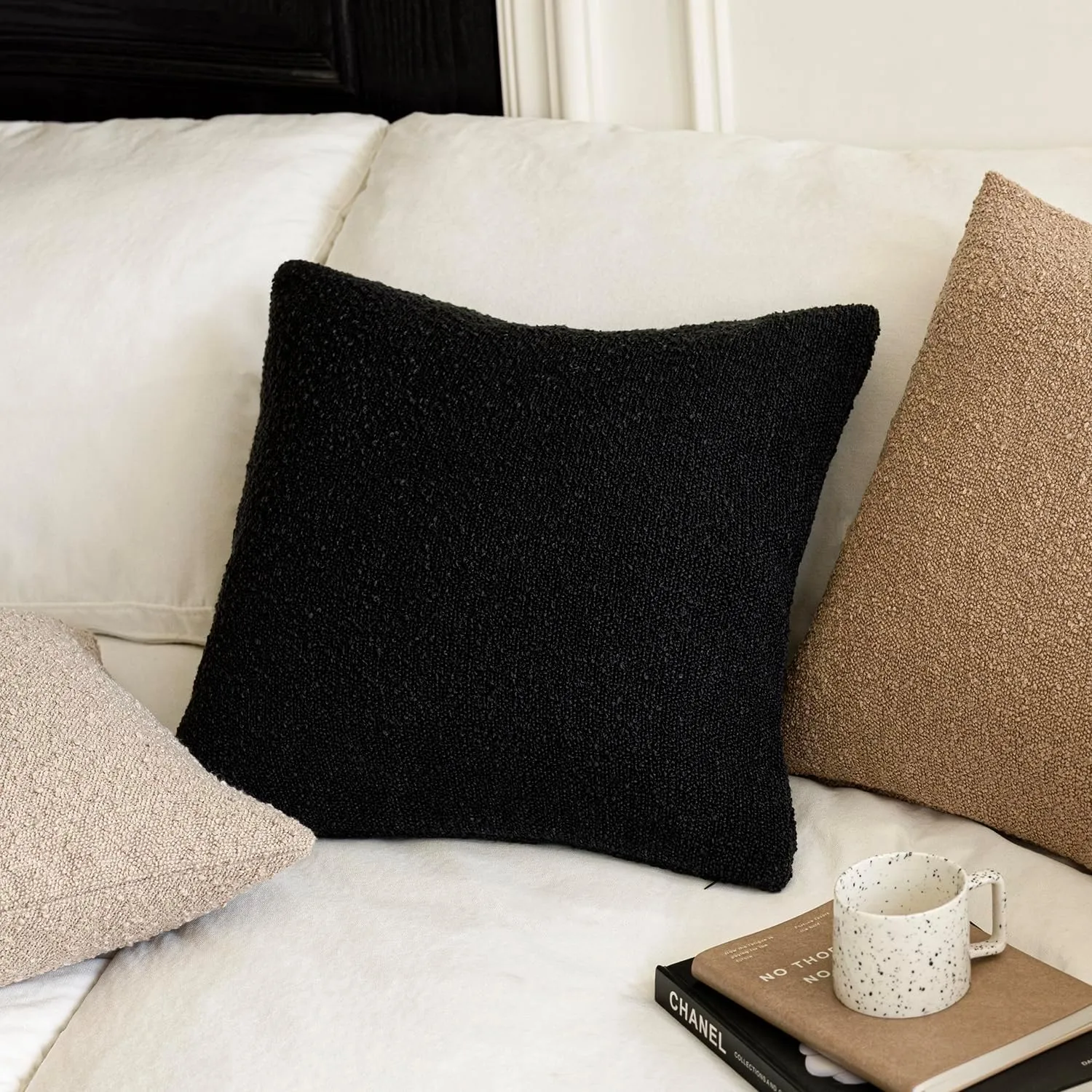 Foindtower Set of 2, Decorative Textured Boucle Throw Pillow Covers Accent Solid Pillow Cases Neutral Soft Cozy Couch Cushion Case for Chair Sofa Bedroom Living Room Home Decor 18 x 18 Inch Black