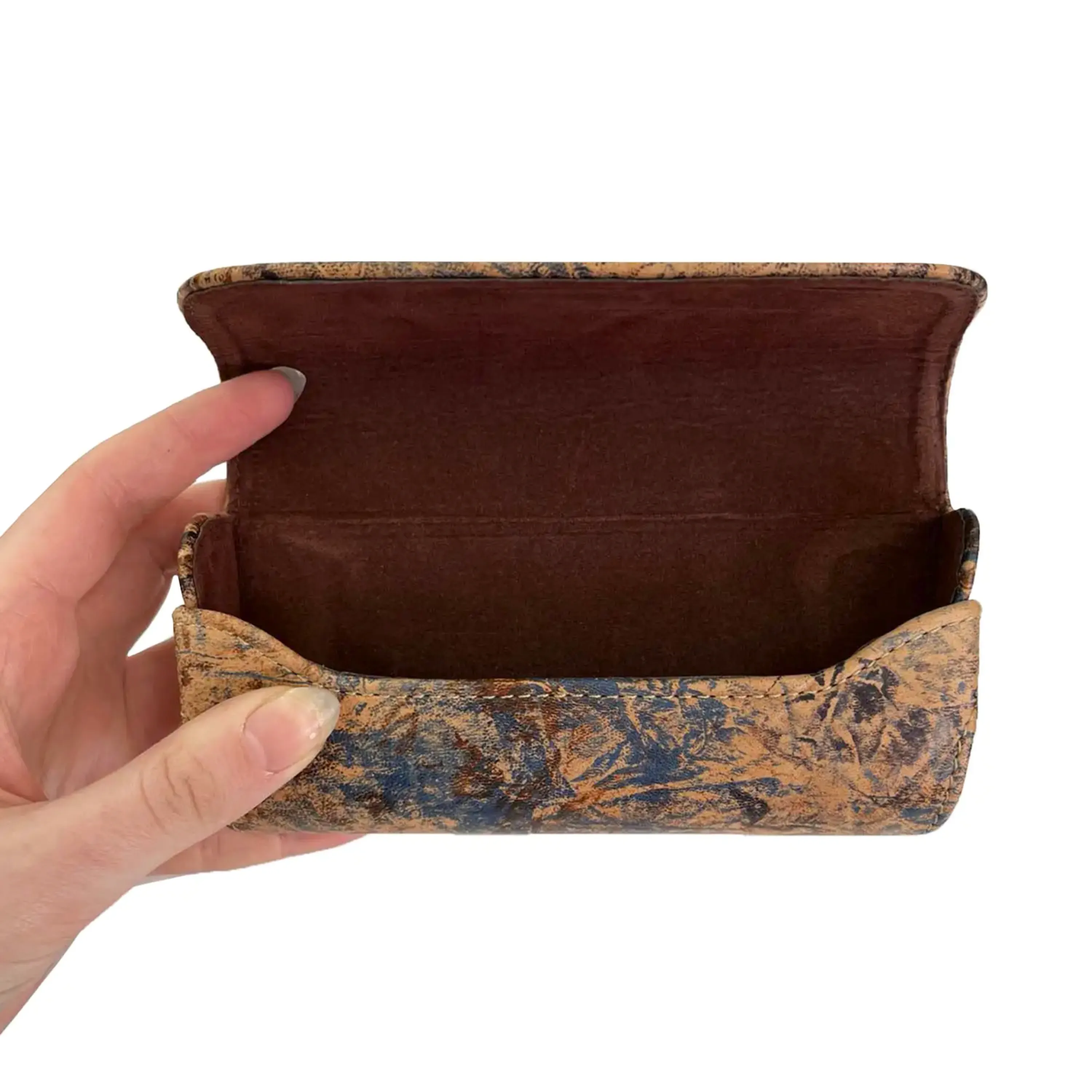 Genuine Leather Glasses Case – Elegant and Durable Eyewear Holder