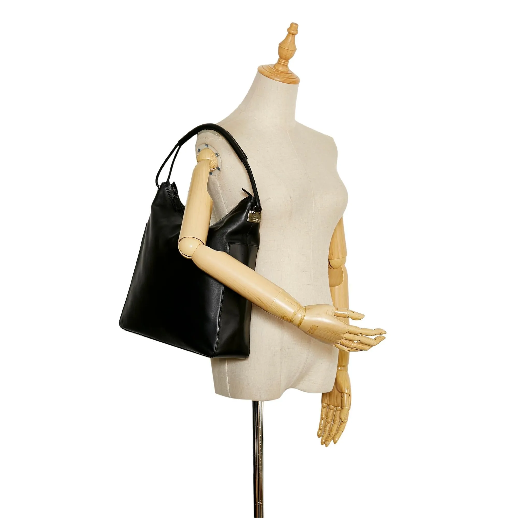 Gucci Leather Bag Shoulder Holiday sale Calf (SHG-35960) Excellent aftercare