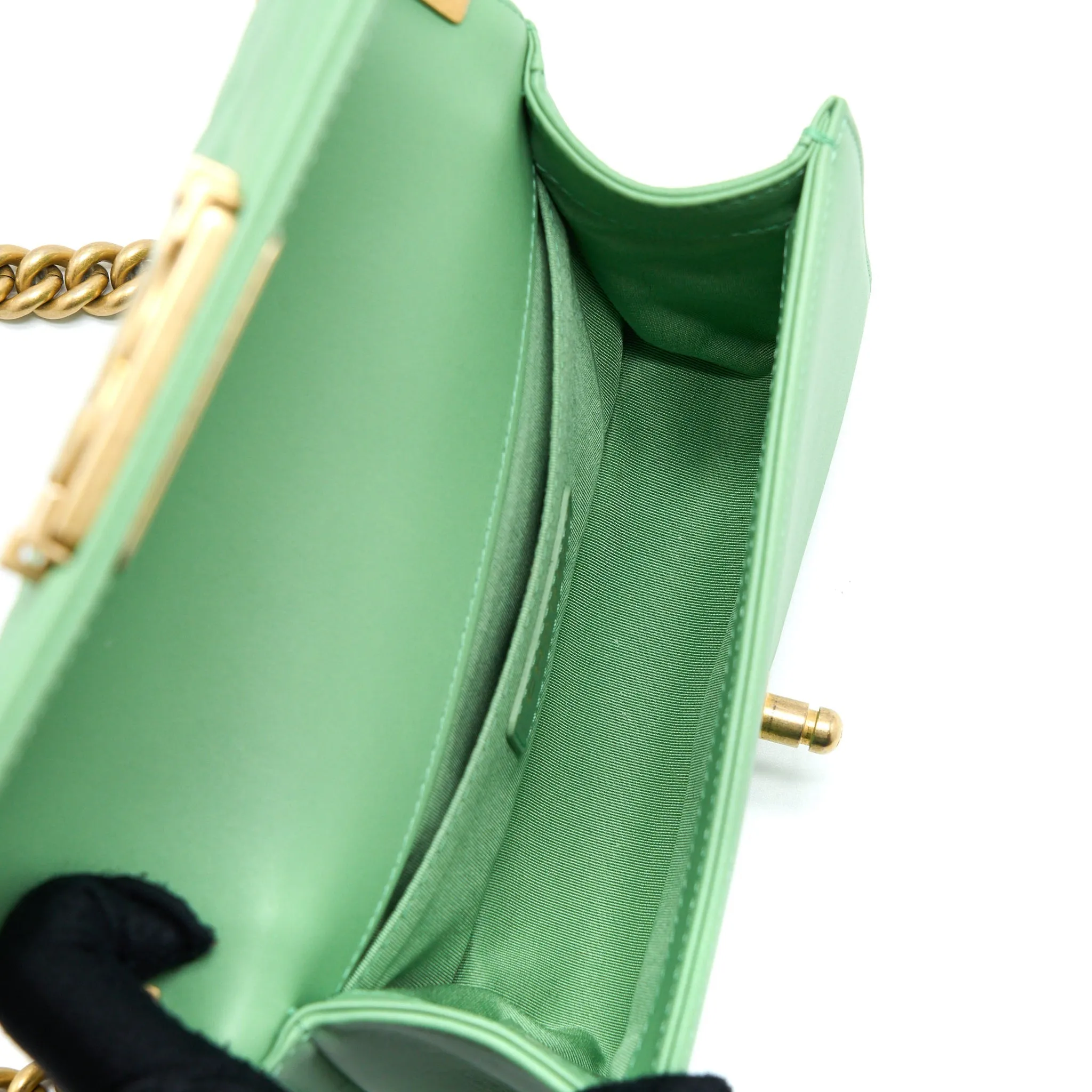 Loyal customers Boy Big-value deals Bag Chanel Calfskin Green Small