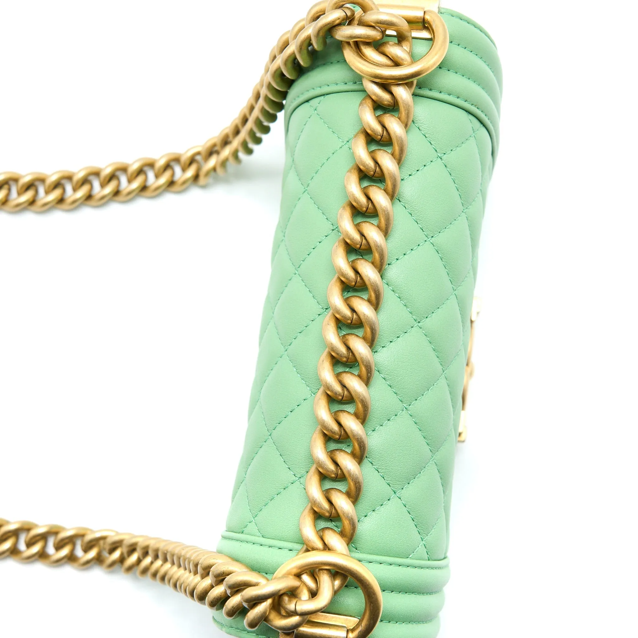 Loyal customers Boy Big-value deals Bag Chanel Calfskin Green Small