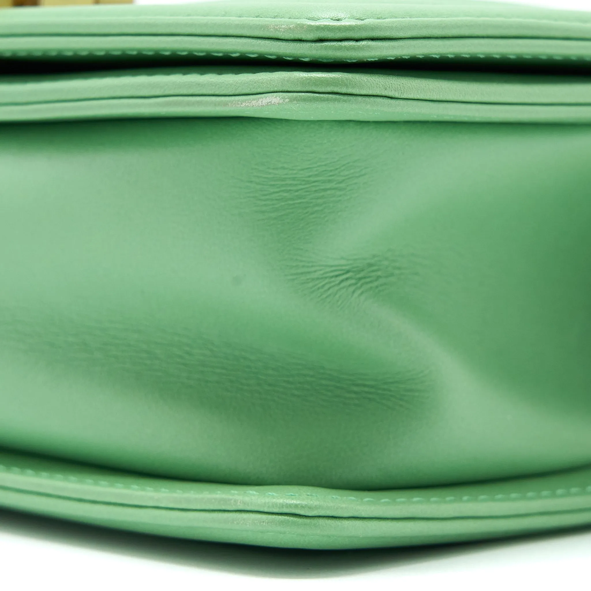 Loyal customers Boy Big-value deals Bag Chanel Calfskin Green Small