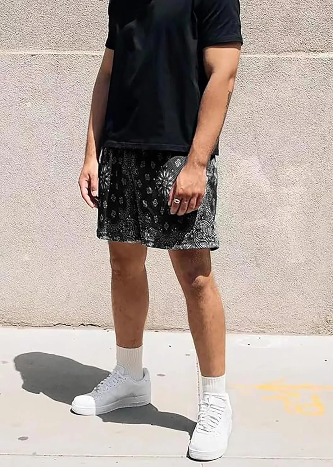MECH-ENG Men's Paisley Shorts Graphic Print Casual Bandana Retro Lightweight Running Boxing Mesh Boho Shorts