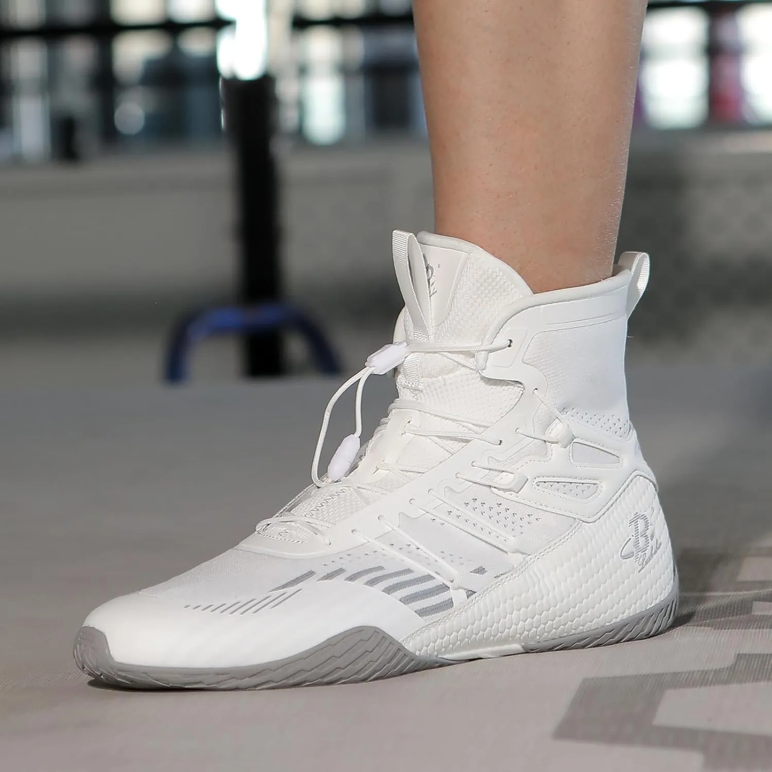 Men’s Boxing Shoes Lightweight High-Top Training Shoes with Drawstring – Supportive Gym Footwear for Fighters