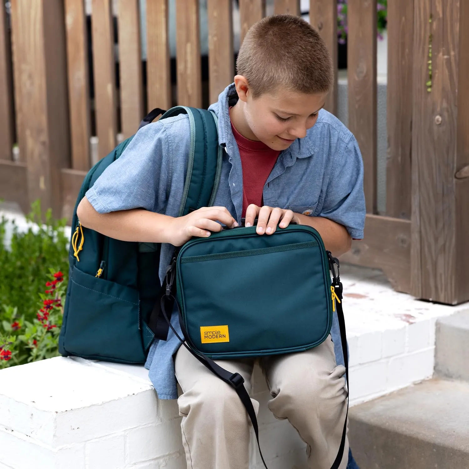 Simple Modern Hadley with Shoulder Strap | Lunch Box for Kids, Teens, and Adults | Insulated Bag for Girls, Boys, Women, Men | Meal Containers with Exterior and Interior Pockets | Midnight Black
