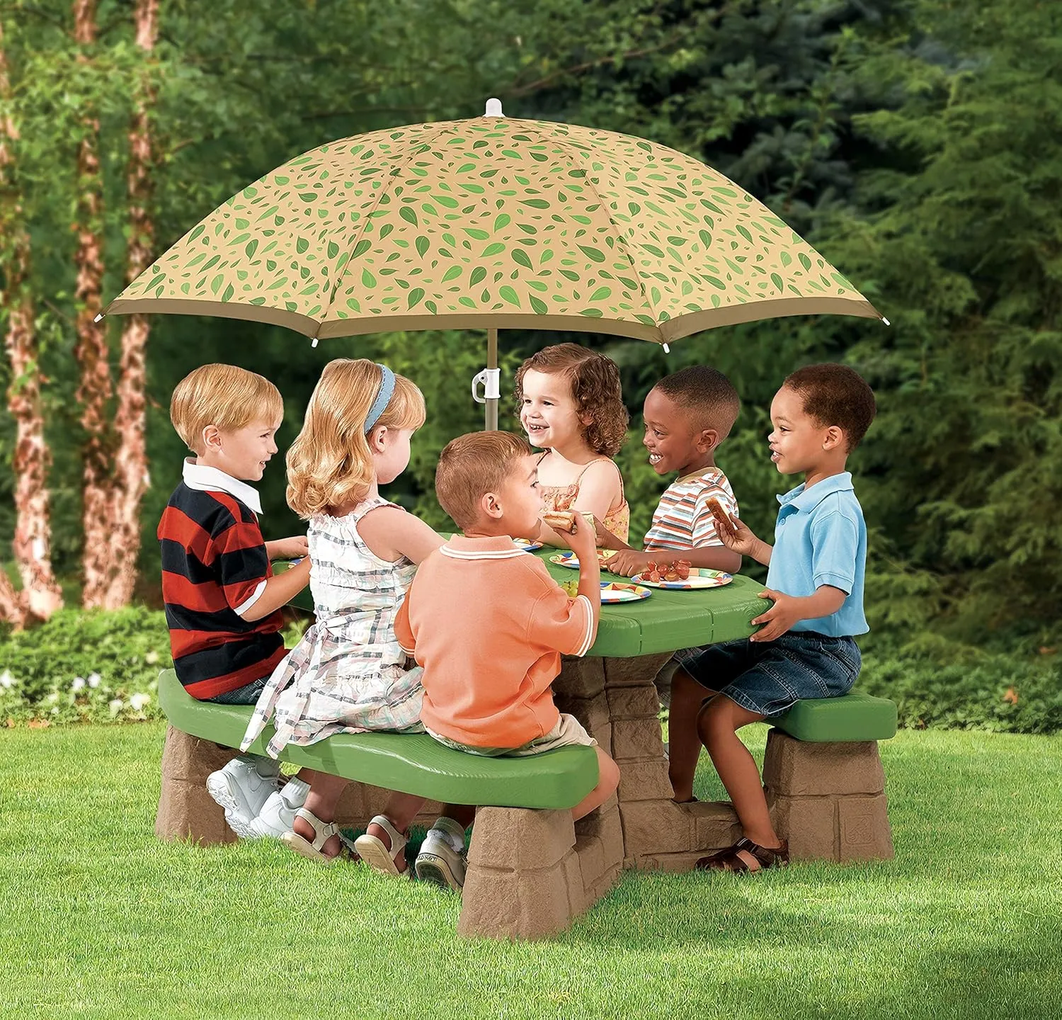 Step2 Naturally Playful Kids Picnic Table with Removeable Umbrella, Indoor/Outdoor Toys, Fits 6 Children, Made of Durable Plastic, For Toddlers 3  Years Old, Green & Leaves