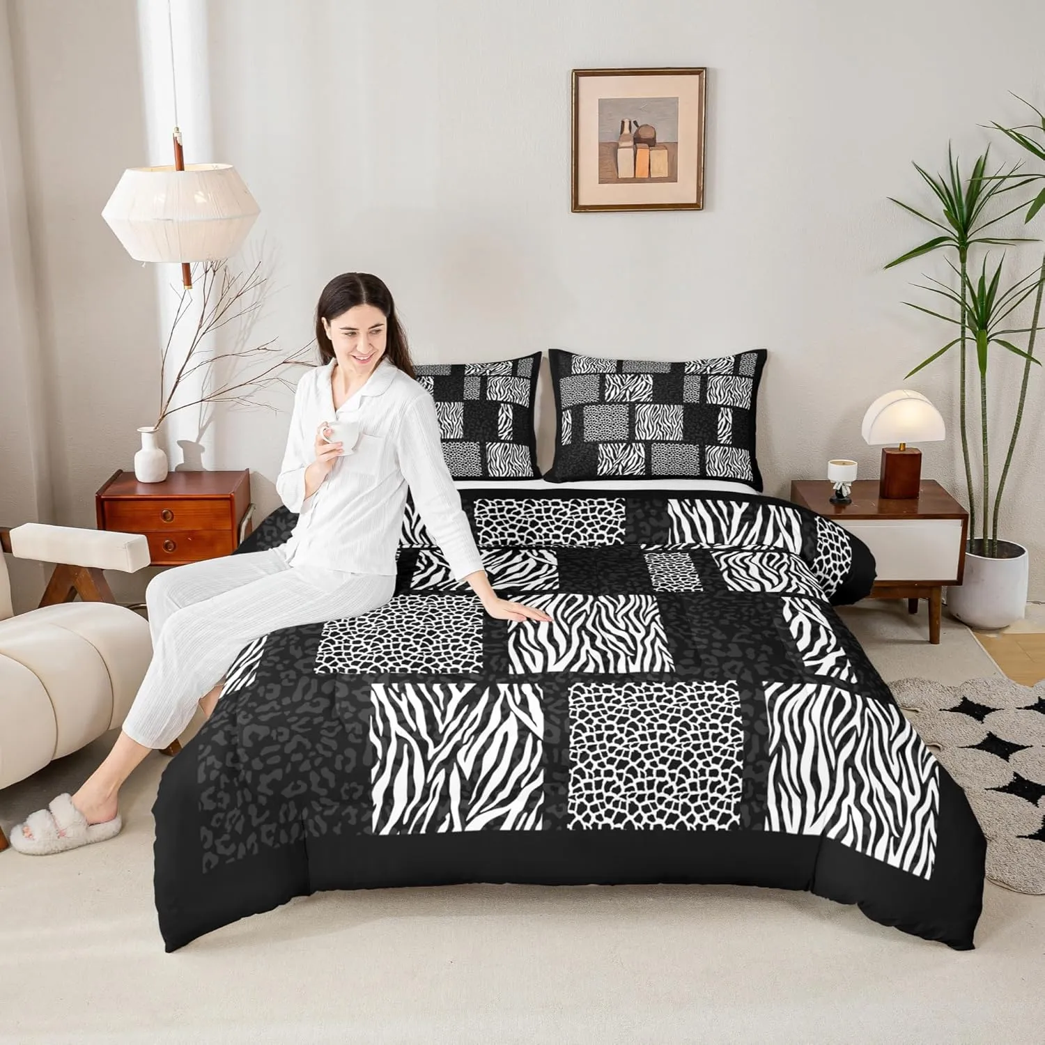Wildlife Animal Fur Print Comforter Set,Black White Patchwork Texture Bedding Adults Bedroom Decor,Leopard Cheetah Zebra Skin Ultra Soft Inner Fill 3Pcs Bedding Set Queen Size,Modern Simple Style