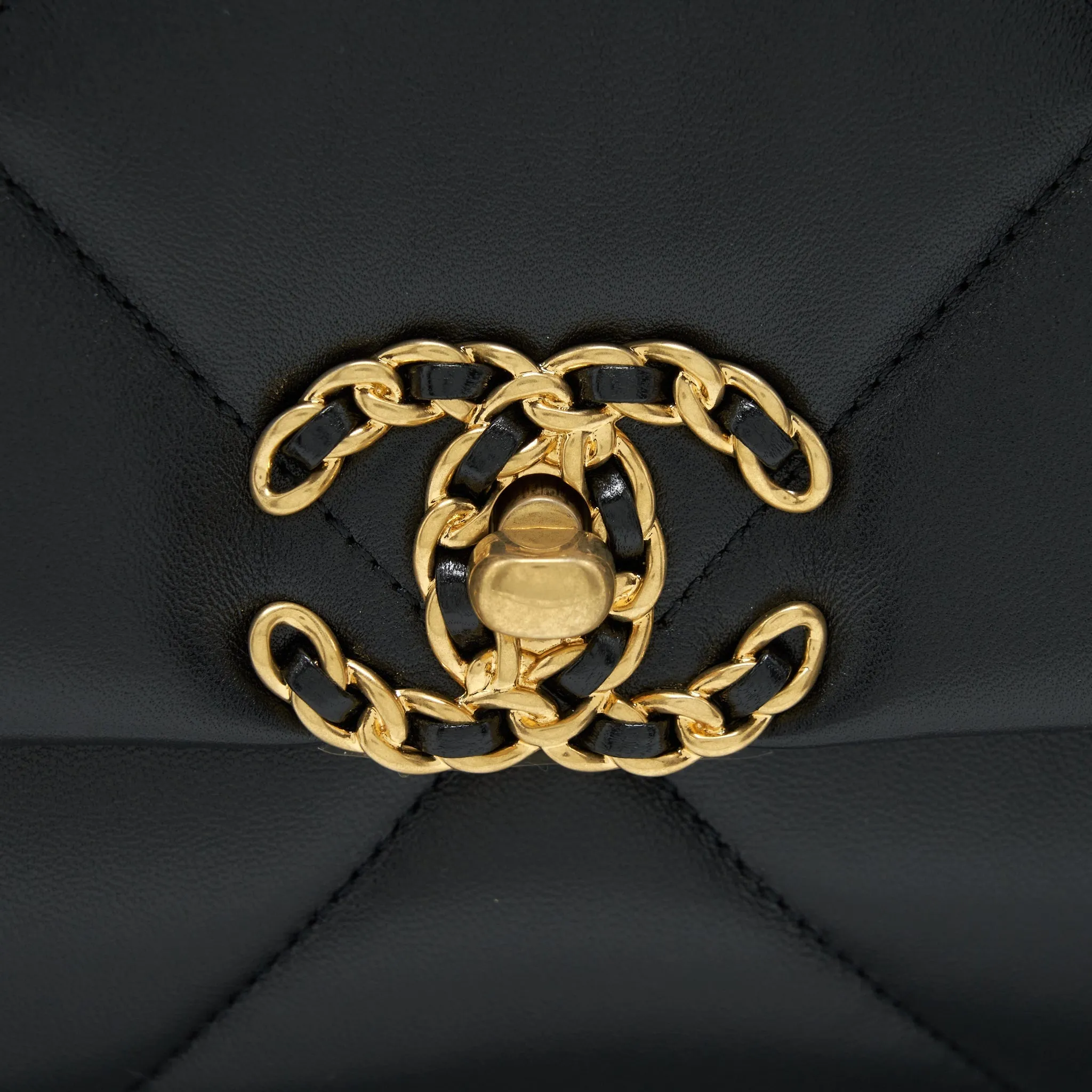 With Lambskin Multicolour Bag Top pick Small Chanel 19 Luxurious touch Hardware Black