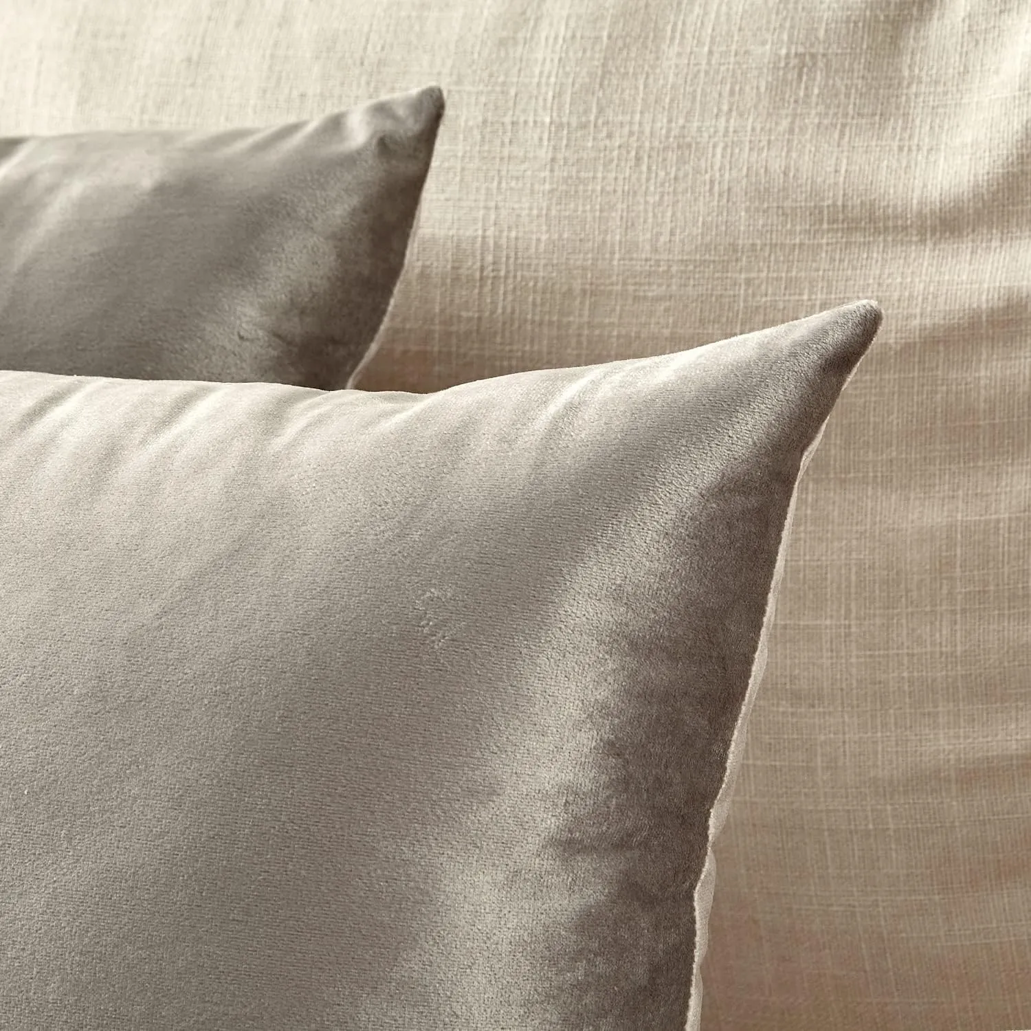 Yonous Throw Pillow Covers, Velvet Soft Decorative Cushion Case for Sofa Bedroom Car, Set of 4, 16x16 Inch, Grey