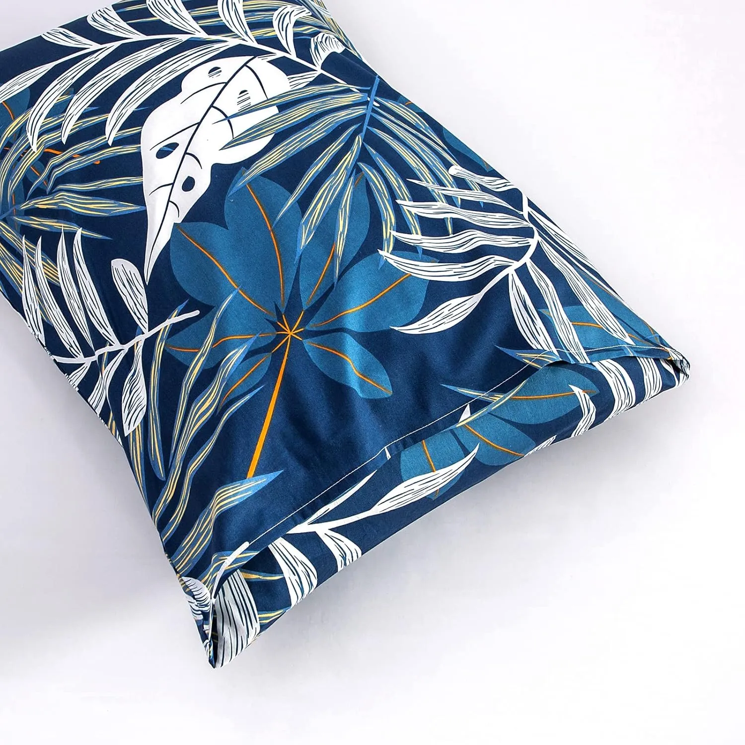 YuHeGuoJi Pillowcases Queen Size 100% Cotton Set of 2 Blue White Leaves Tropical Plants Print Decorative Bed Pillow Covers with Envelope Closure Hotel Quality Soft Breathable (2 Packs, 20 x 26 Inch)
